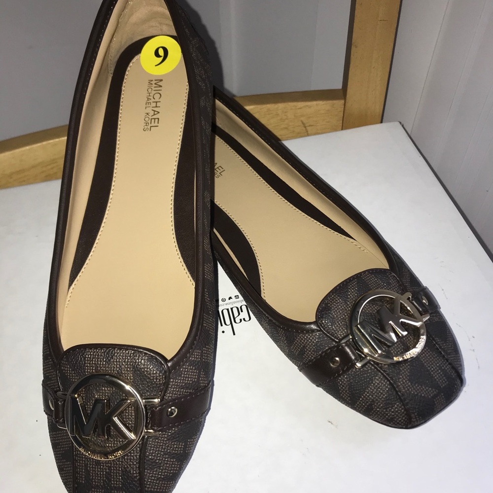 Michael kors shoes - Picture 8 of 8